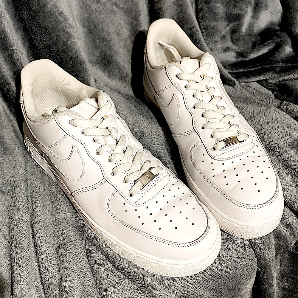 Nike Air Force, one white size 12